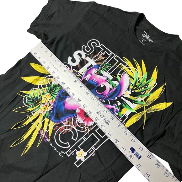 Lilo And Stitch T-Shirt Mens M Black Hawaiian Colorful Short Sleeve Floral - Picture 5 of 8